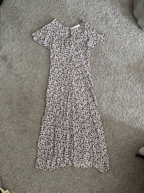 White Maxi Dress with Red Floral Print and Keyhole